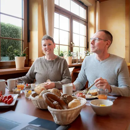 Gaestehaus Kraft Hotel Lauffen am Neckar