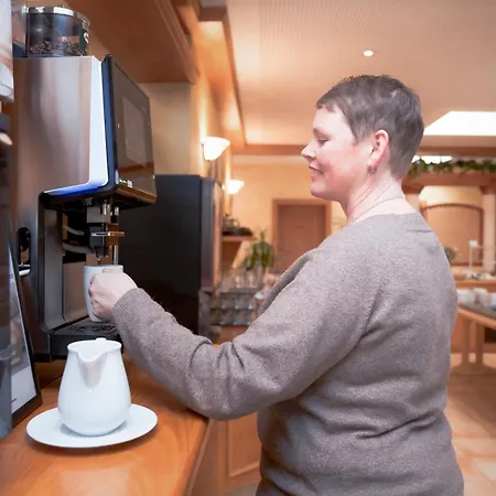 Gaestehaus Kraft Hotel 3*