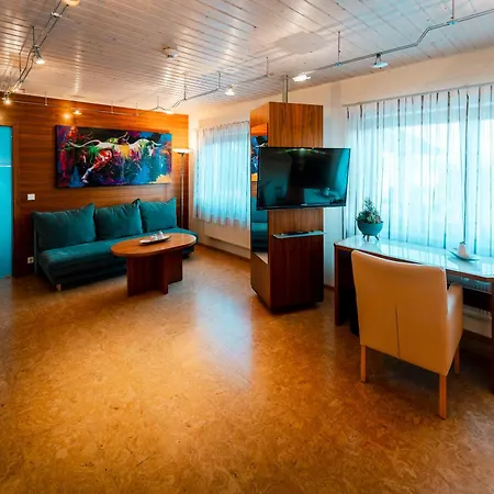 Hotel Gaestehaus Kraft 3*